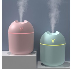 夜光機能付きの愛らしい芳香化合物分解器と加湿器。寝室、家庭、車、植物のための設計。植物のためのリフレッシュミストを提供。